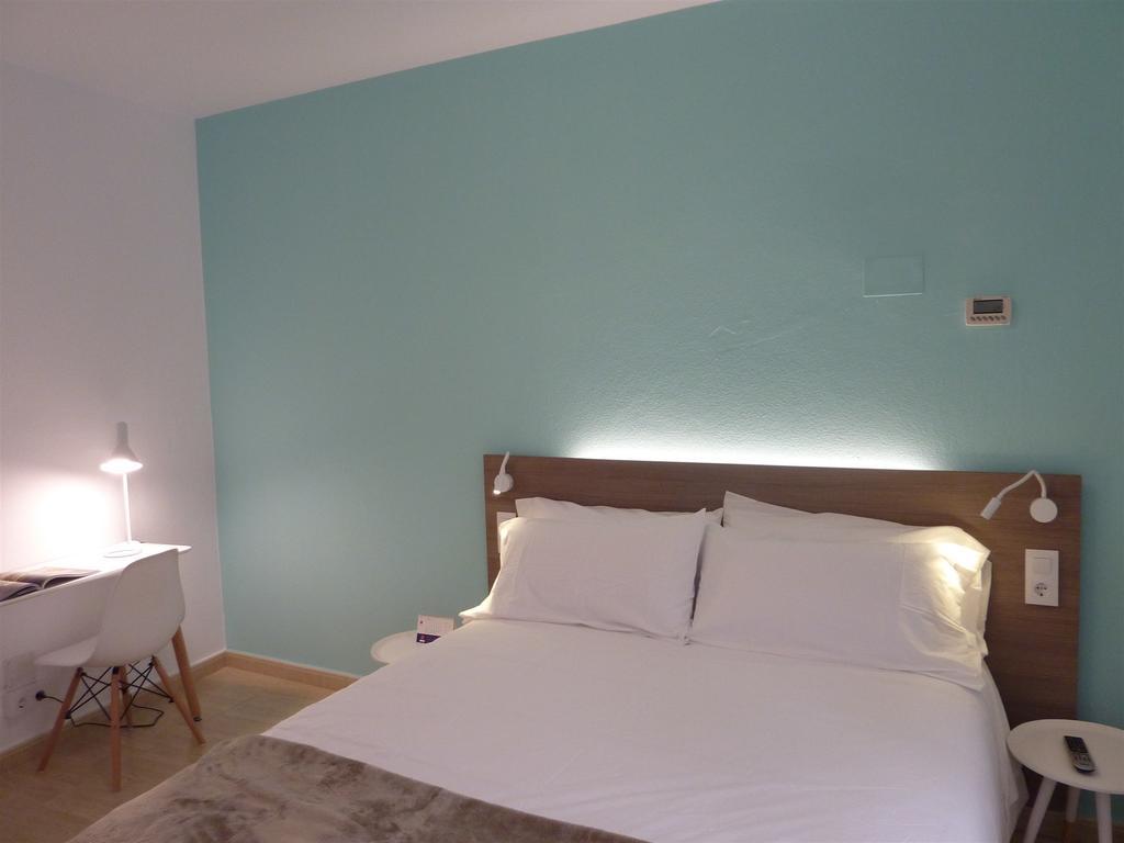 Hostal Jume - Urban Rooms Maó Exterior foto